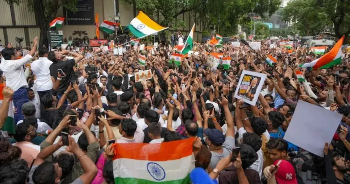 महाराष्ट्र में नीट प्रदर्शनकारियों को बड़ी राहत, सरकार ने मुकदमे वापस लेने की प्रक्रिया मंजूर की