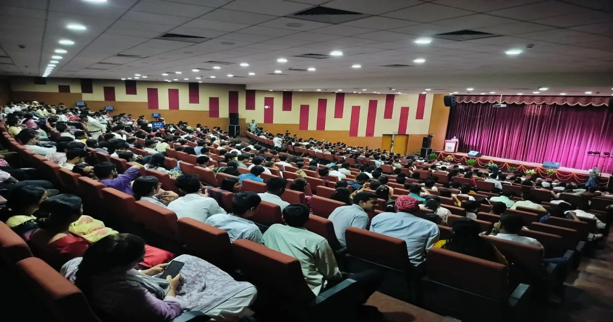बीएचयू शिक्षा संकाय ने मनाया 109वां स्थापना दिवस, 300 पूर्व छात्रों का सम्मान किया