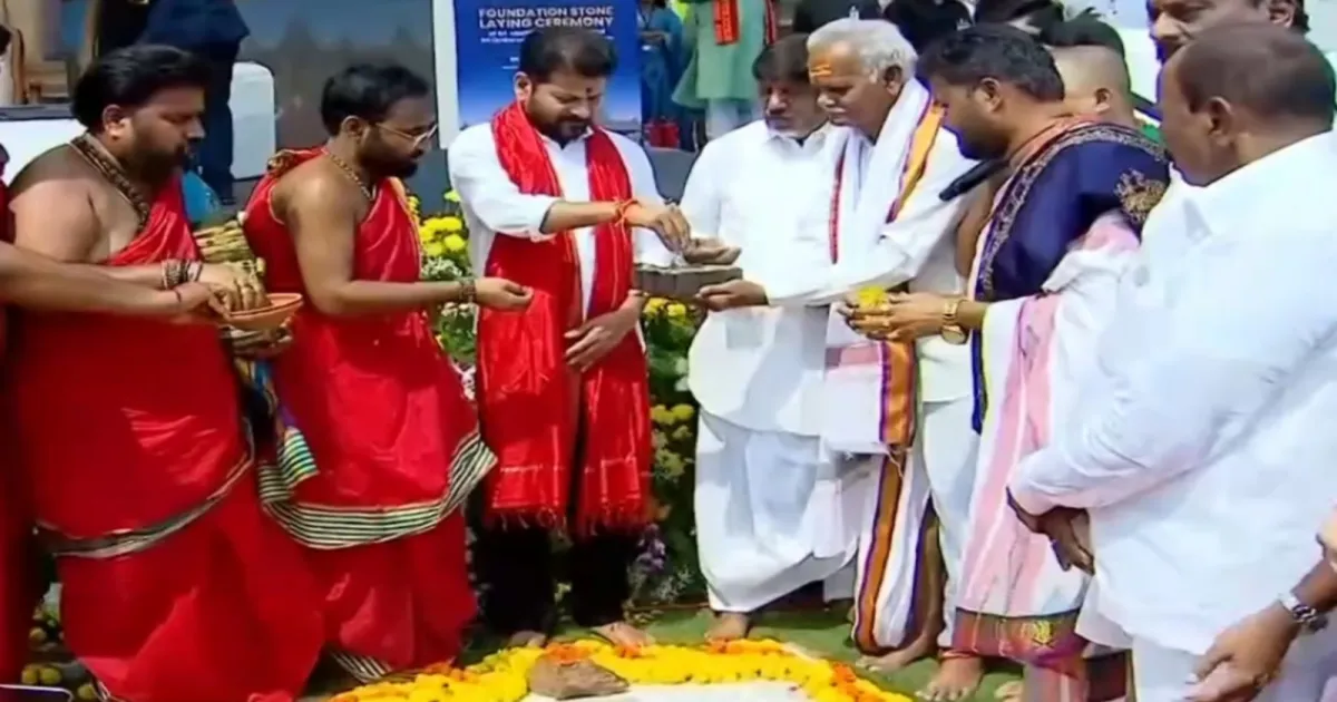 तेलंगाना के मुख्यमंत्री आर. रेवंत रेड्डी ने दक्षिण काशी विकास की घोषणा की, ओंकारेश्वर स्वामी व वीरभद्र स्वामी मंदिरों का शिलान्यास किया