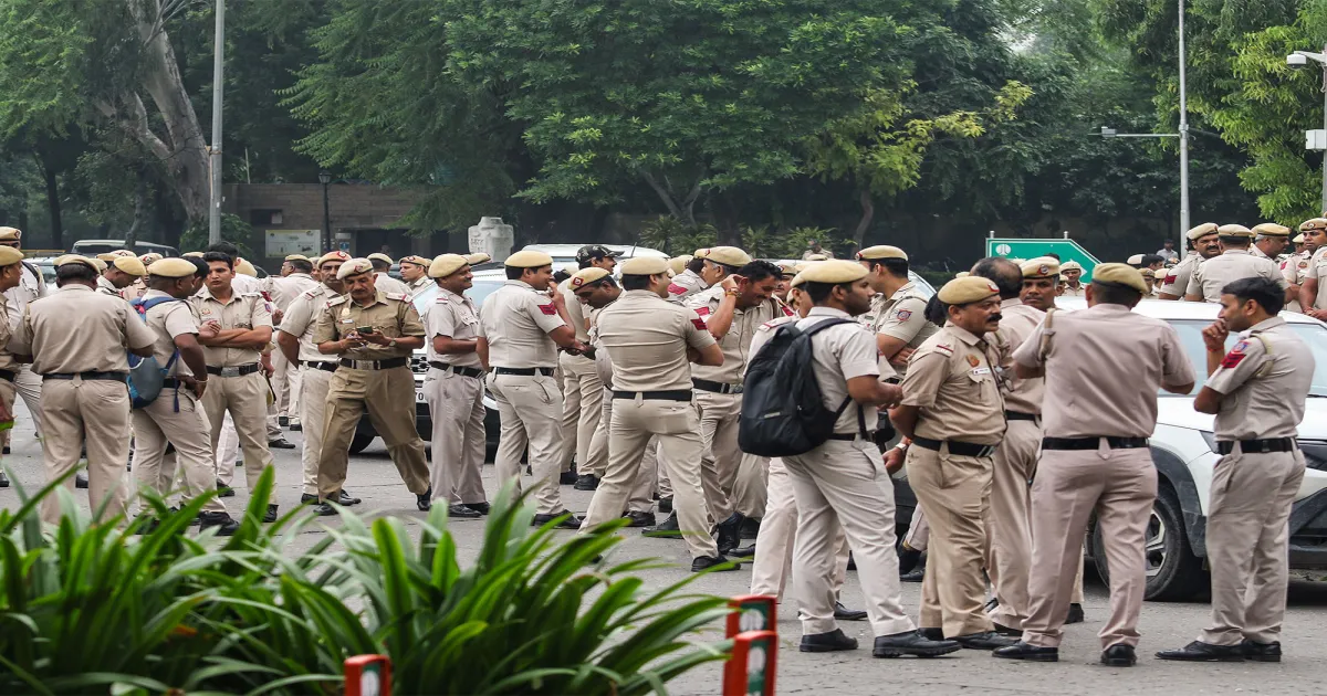 ब्रिक्स शिखर सम्मेलन से पहले दिल्ली पुलिस ने जारी की सुरक्षा सलाह, सार्वजनिक स्थानों पर सतर्क रहने की अपील