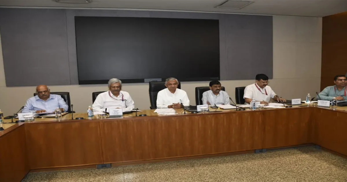 गुजरात में 8 लाख और श्रमिकों को ईएसआईसी सामाजिक सुरक्षा के दायरे में लाने की तैयारी