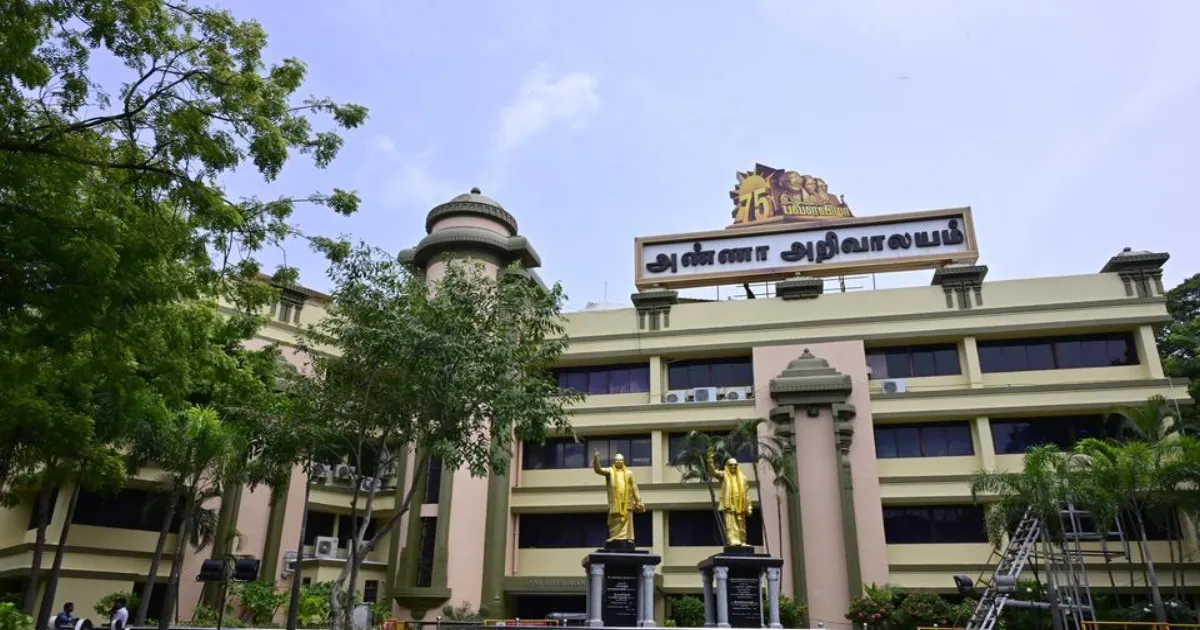 डीएमके ने सुप्रीम कोर्ट में दी चुनौती, कहा- एसआईआर असल में एनआरसी जैसा कदम