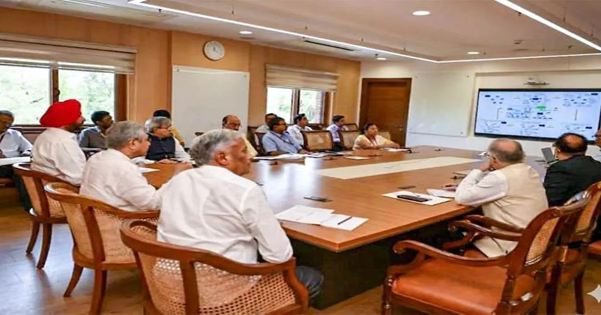 रेल मंत्री ने अधिकारियों को दिए निर्देश, 40 साल पुरानी प्रणाली से नई उन्नत व्यवस्था में सुचारु बदलाव सुनिश्चित करने पर जोर