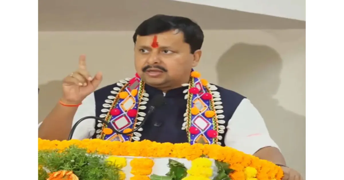 भारत आदिवासी समाज के संघर्षों को सम्मान देता है: नितिन नबीन ने राष्ट्रपति द्रौपदी मुर्मू की सराहना की