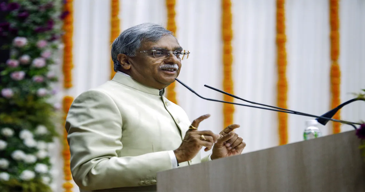 संस्थानों को सवालों के लिए खुला रहना चाहिए, यही उनकी ताकत है: न्यायमूर्ति विक्रम नाथ