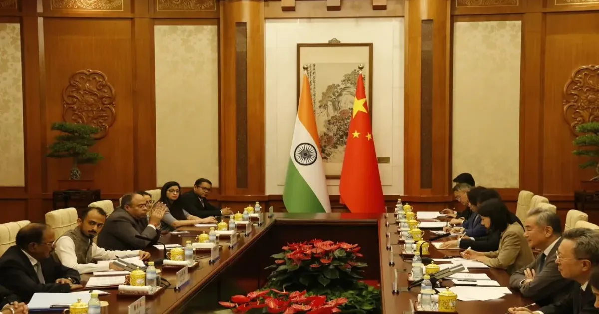 सीमा पर शांति और स्थिरता जरूरी: अजीत डोभाल और वांग यी ने भारत-चीन संबंध सुधारने पर की बातचीत