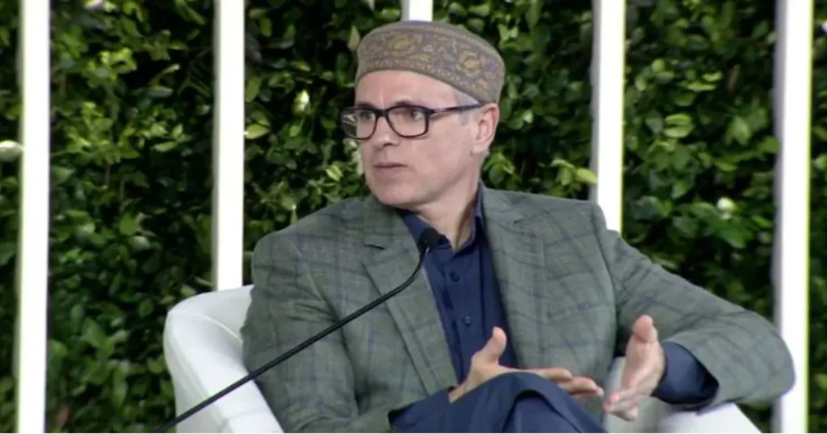 पटाखे जलाकर जश्न मनाइए: मेडिकल कॉलेज बंद होने पर उमर अब्दुल्ला का तीखा हमला