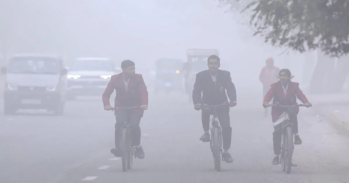 भीषण ठंड के चलते नोएडा में कक्षा 8 तक के स्कूल 15 जनवरी तक बंद