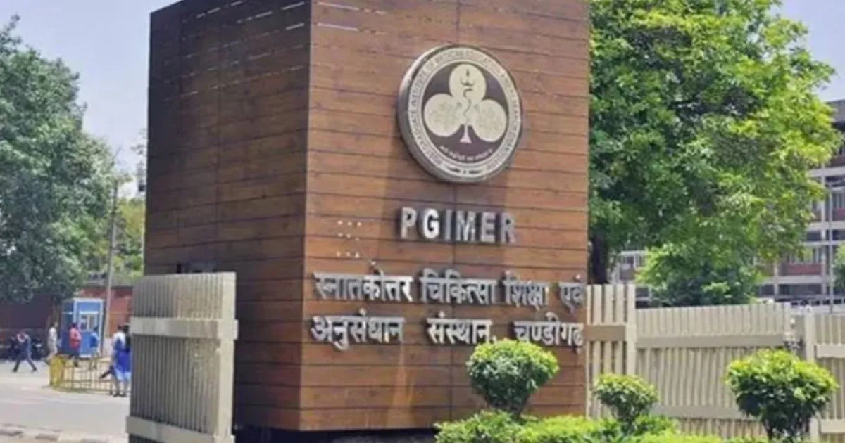 पीजीआई में युवा स्वयंसेवा की नई मिसाल बना SARATHI, 1 लाख घंटे की सेवा पूरी