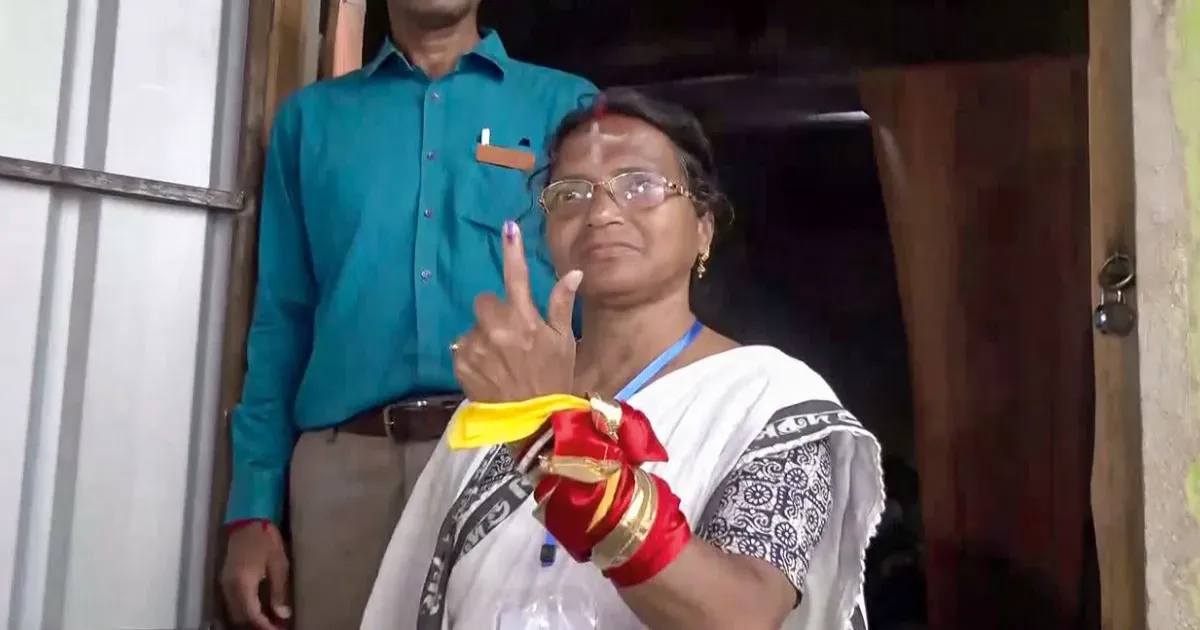 RG Kar पीड़िता की मां का ममता बनर्जी पर हमला, बोलीं—मैंने बेटी खोई, उन्होंने कुर्सी