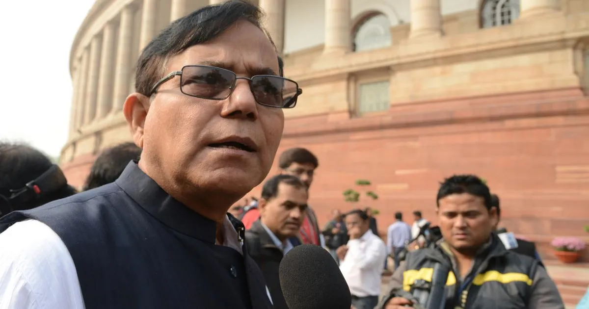 बंगाली पहचान के मुद्दे पर देर से जागने पर ममता पर बरसे माकपा नेता मोहम्मद सलीम
