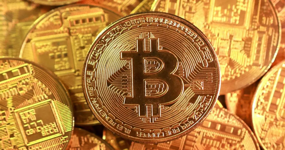 bitcoin-drops-six-month-low-risk-off-sentiment