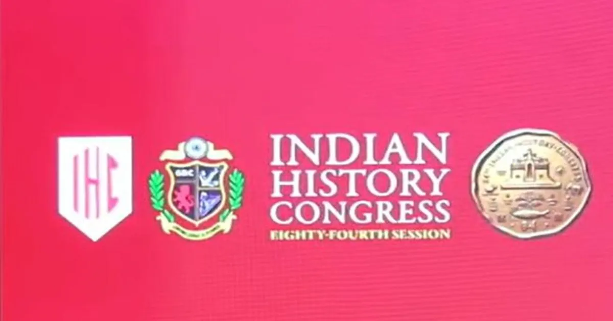 होमो ऑपर्च्युनिस्टिकस: जाति व्यवस्था का संयोगपूर्ण और विवादित विकास