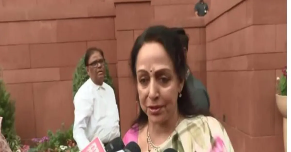 हेमा मालिनी ने राहुल गांधी के जादूगर बयान को बताया अमर्यादित, संसद की गरिमा पर सवाल