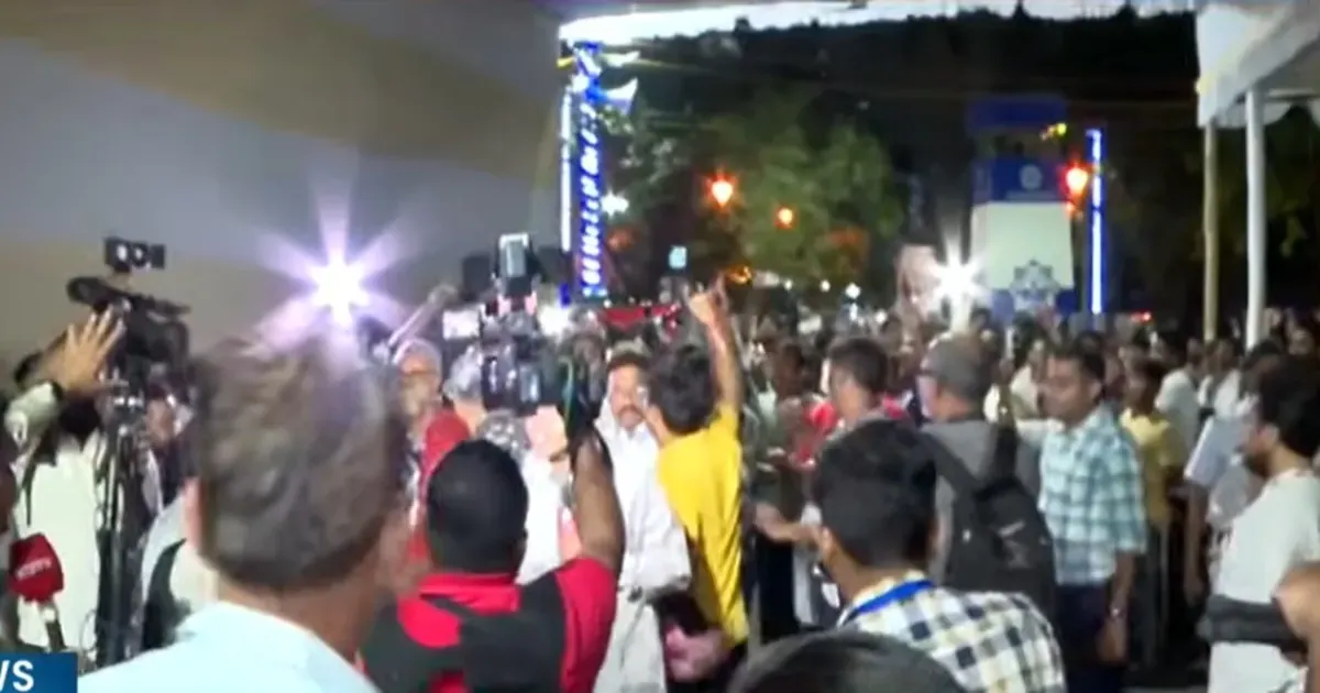 कोलकाता में ईवीएम स्ट्रॉन्ग रूम के बाहर BJP-TMC कार्यकर्ताओं में भिड़ंत, चुनावी तनाव चरम पर