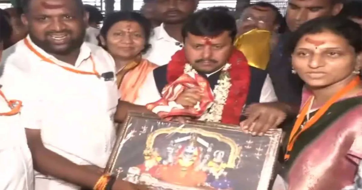 तेलंगाना के वारंगल स्थित भद्रकाली मंदिर में बीजेपी अध्यक्ष नितिन नबीन ने की पूजा-अर्चना