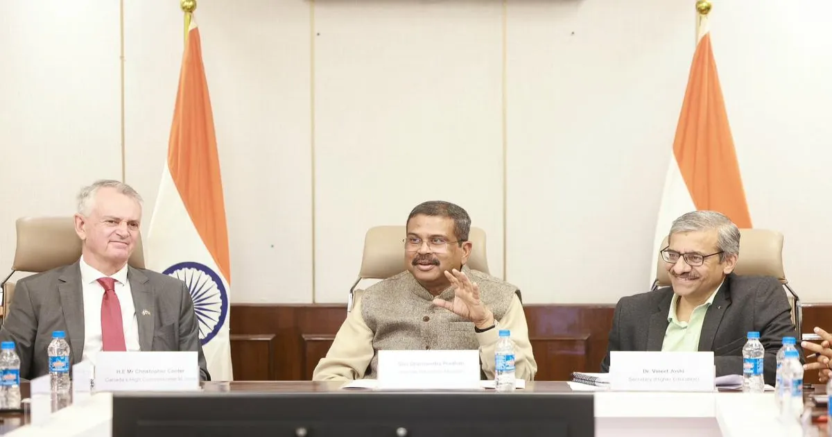 भारत में कैंपस खोलने का शिक्षा मंत्री का कनाडाई विश्वविद्यालयों से आग्रह