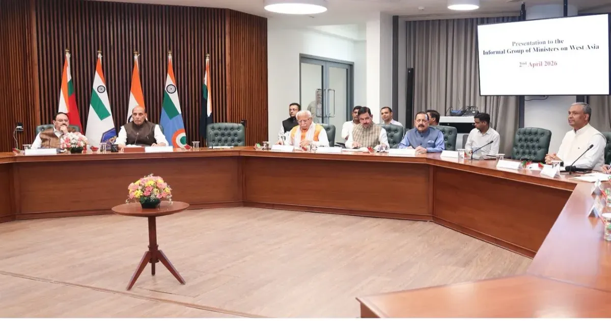 राजनाथ सिंह की अध्यक्षता में दूसरी IGoM बैठक, खाड़ी तनाव के बीच एविएशन ईंधन में 25% मासिक वृद्धि पर दी सहमति