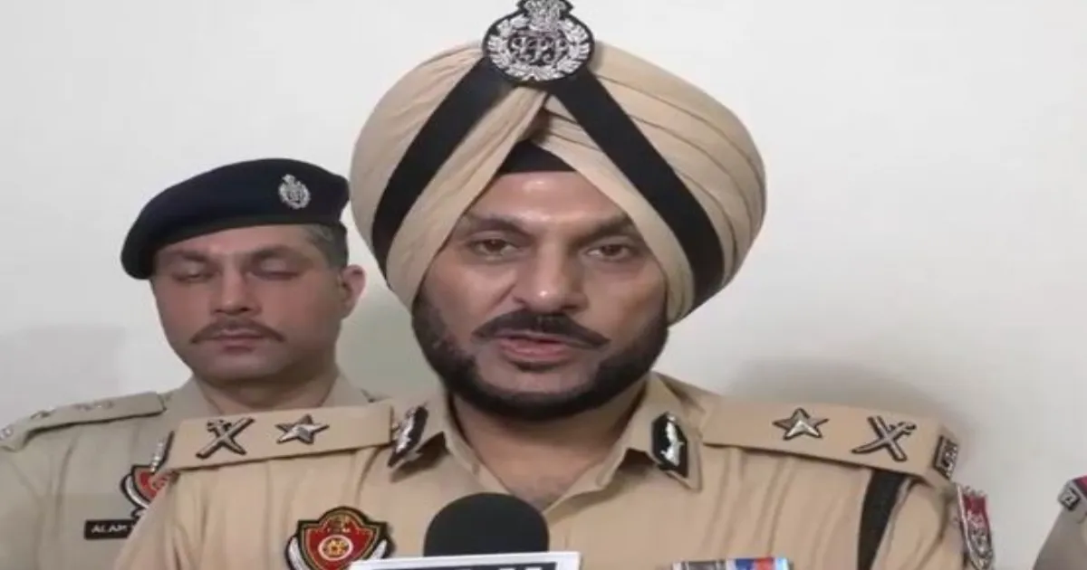 अमृतसर पुलिस ने की सीमा पार हथियार तस्करी का भंडाफोड़, 3 गिरफ्तार