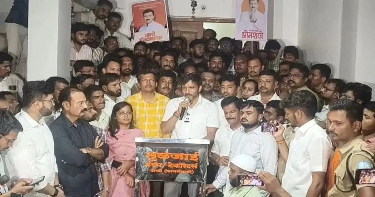 उद्धव ठाकरे को बड़ा झटका, धाराशिव सांसद ओमराजे निंबालकर शिंदे गुट की शिवसेना में शामिल