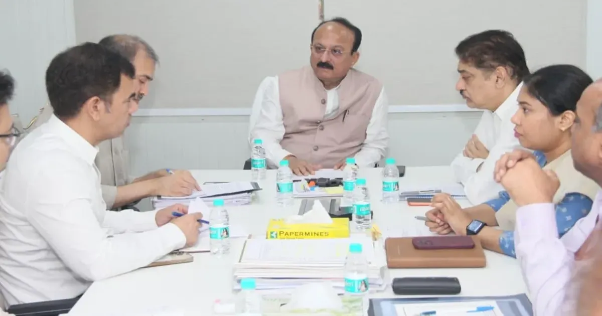 लखनऊ अग्निकांड के बाद दिल्ली में 923 कोचिंग सेंटरों की सुरक्षा जांच का आदेश