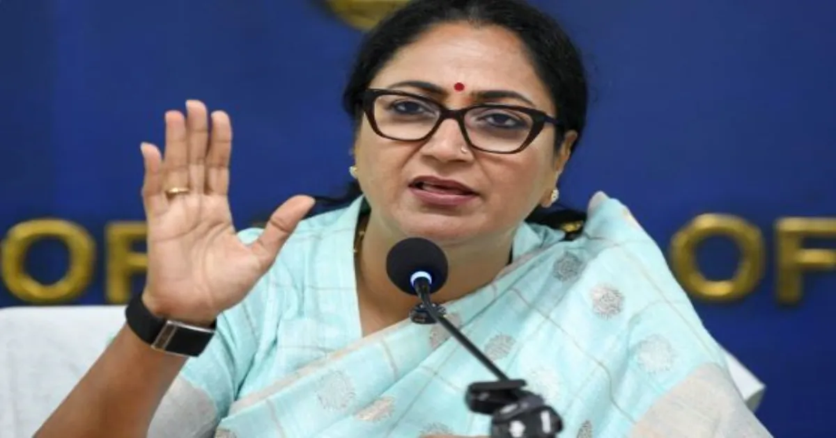 दिल्ली सीएम रेखा गुप्ता ने केंद्र के 1,647 करोड़ रुपये के इंफ्रास्ट्रक्चर पैकेज का स्वागत किया