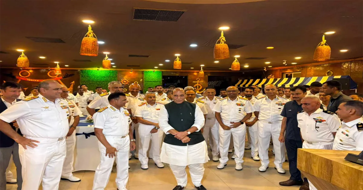 हिंद महासागर क्षेत्र पहले से अधिक चुनौतीपूर्ण, आईएनएस महेंद्रगिरि के कमीशनिंग से पहले बोले राजनाथ सिंह