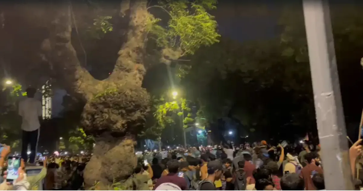 जंतर-मंतर के पास फिर झड़प, पथराव में एसीपी घायल; पुलिस ने जांच तेज की