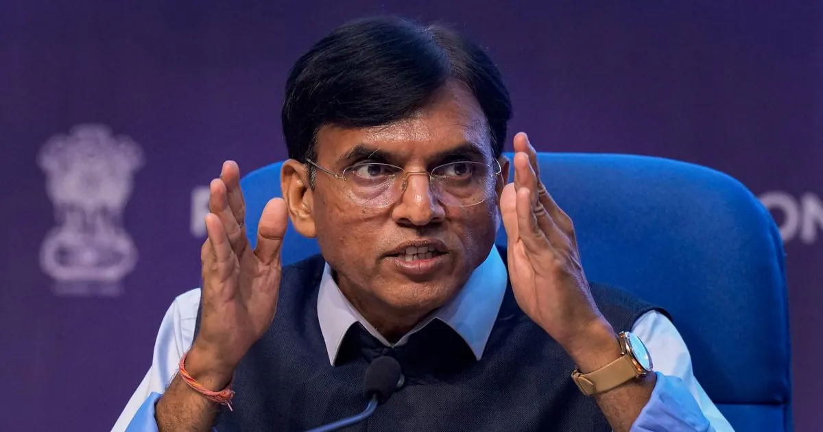 पीएफ पेंशन बढ़ाने पर कैबिनेट विचाराधीन, आंशिक निकासी नियमों को किया जाएगा सरल — मंत्री