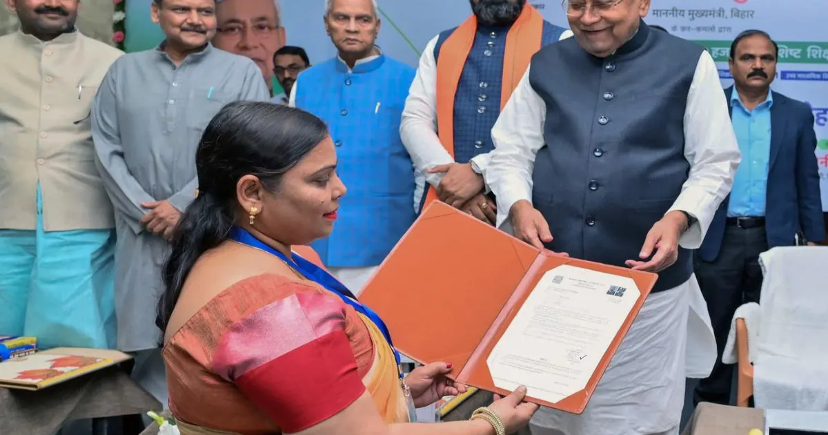 बिहार में स्कूल शिक्षकों की नियुक्ति में लागू होगी डोमिसाइल नीति, कैबिनेट ने दी मंजूरी