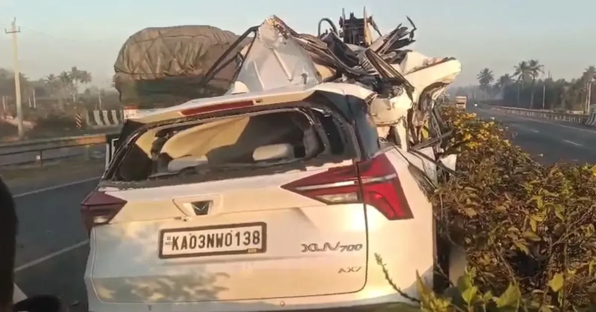 बेंगलुरु के पास भीषण सड़क हादसा, कई वाहनों की टक्कर में 7 लोगों की मौत