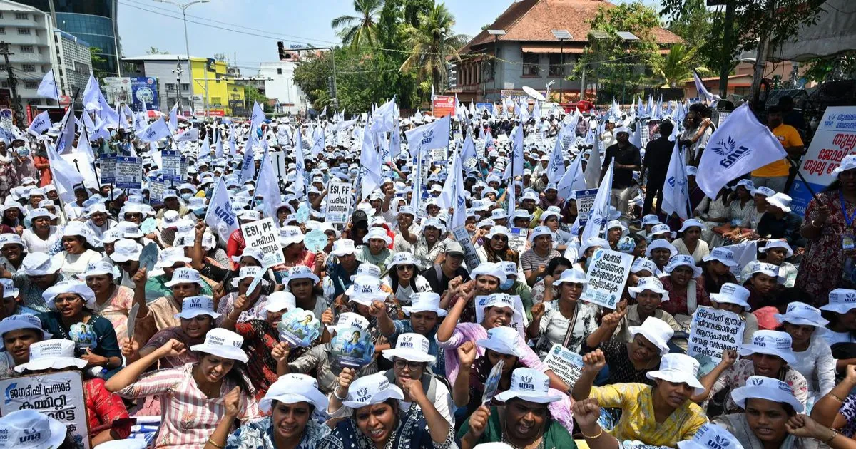 तिरुवनंतपुरम में नर्सों की हड़ताल जारी, वेतन वृद्धि और बेहतर कामकाजी हालात की मांग