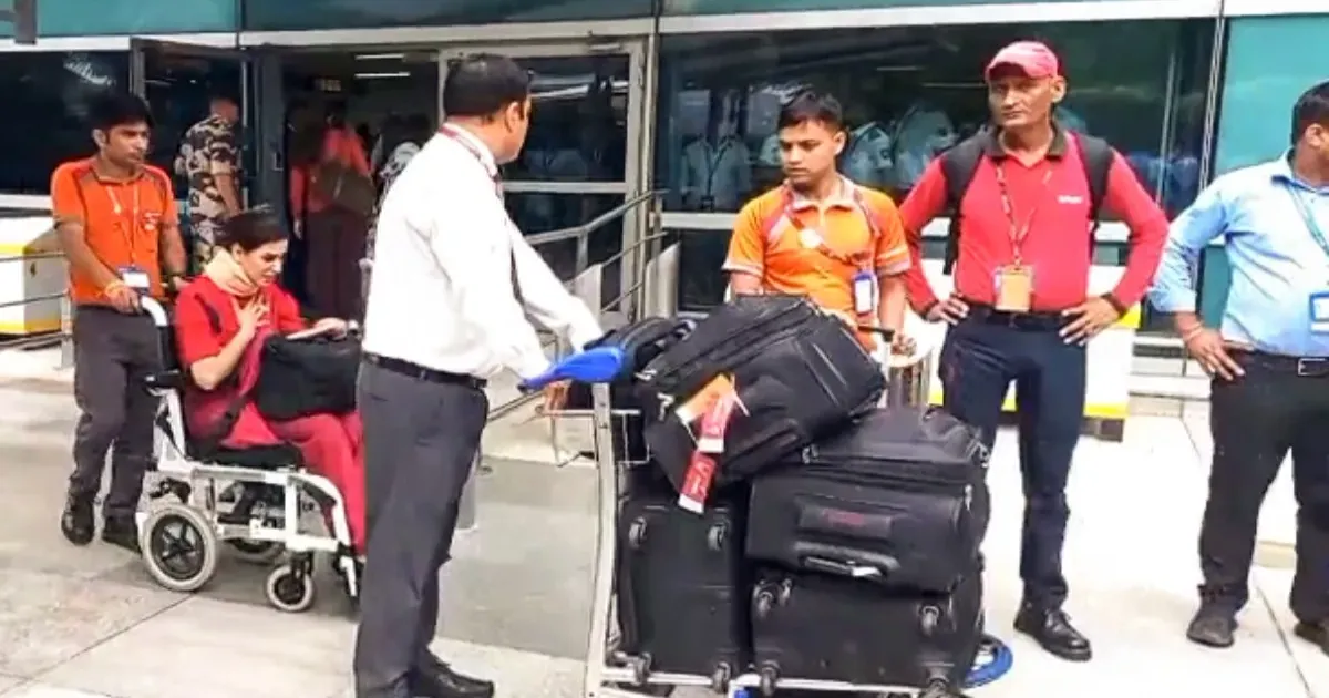 एयर इंडिया फुकेत-दिल्ली उड़ान की ऊंचाई अचानक घटी, एएआईबी करेगा जांच; पायलट की दोबारा जांच होगी