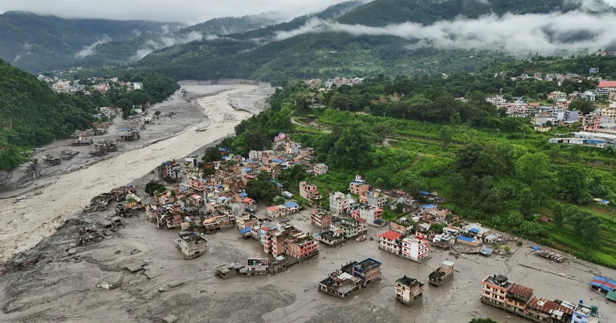 नेपाल की बाढ़ के बाद सिक्किम में हाइड्रोपावर परियोजनाओं पर रोक की मांग, पीएम मोदी से हस्तक्षेप की अपील