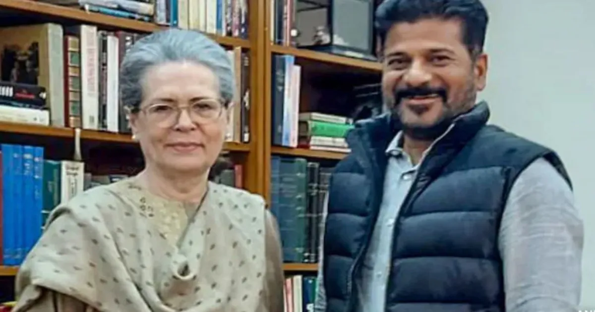 दिग्विजय सिंह के पोस्ट विवाद पर रेवंत रेड्डी का पलटवार, सोनिया गांधी के नेतृत्व की सराहना