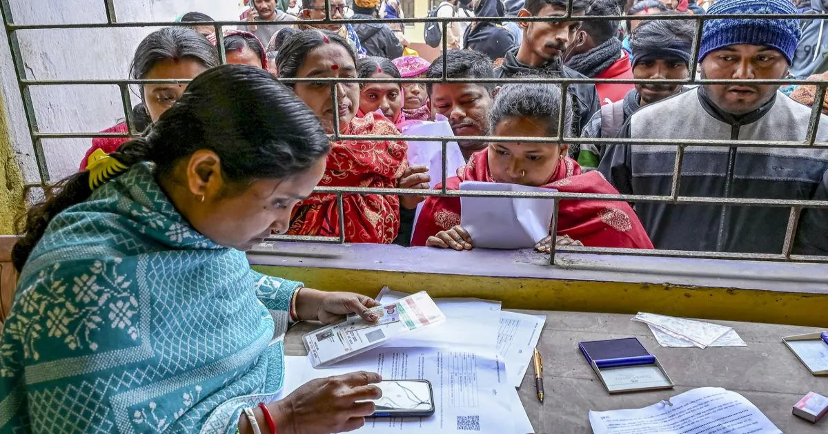 बंगाल में SIR सुनवाई के लिए डोमिसाइल सर्टिफिकेट मान्य नहीं: अधिकारी