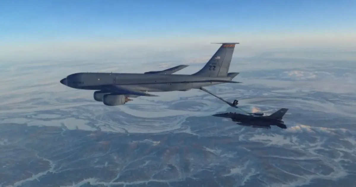 कतर के पास अमेरिकी KC-135 विमान लापता, आपातकालीन सिग्नल के बाद संपर्क टूटा