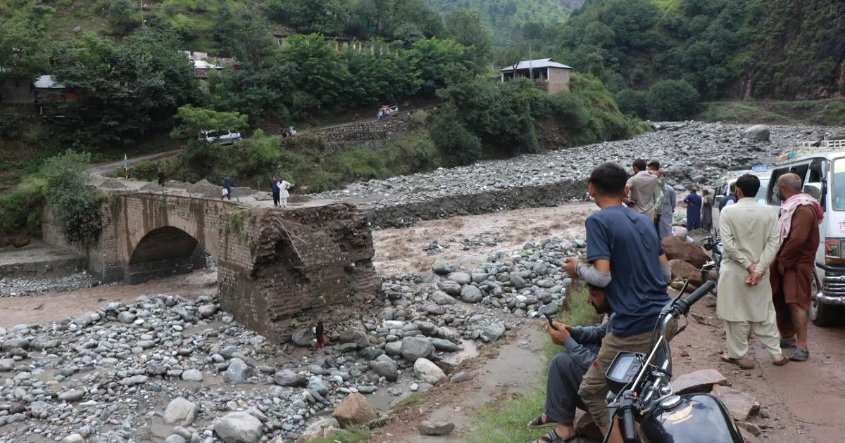जम्मू-कश्मीर के कठुआ में बादल फटने से चार लोगों की मौत, प्रशासन ने चेतावनी जारी की