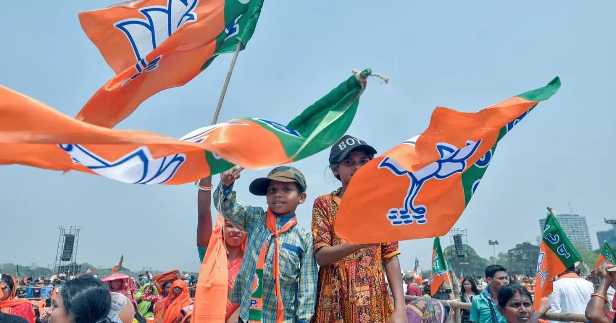 2027 यूपी विधानसभा चुनाव की तैयारी में भाजपा ने छह क्षेत्रों के लिए नई टीमें घोषित कीं, योगी को जीत का भरोसा