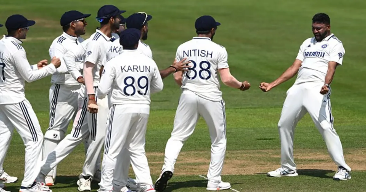 pietersen-backs-gill-crawley-test-spat