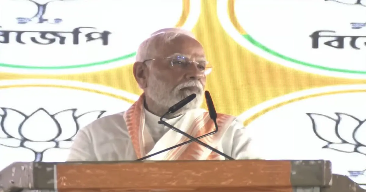 पश्चिम बंगाल को विकास की राह पर लाने का वक्त आ गया है: प्रधानमंत्री मोदी का तृणमूल पर हमला