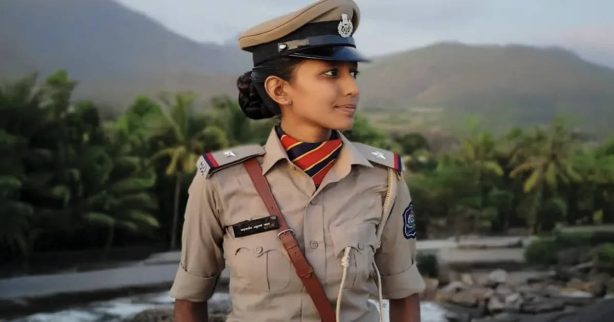 CRPF-jawan-kills-Gujarat-policewoman-ASI