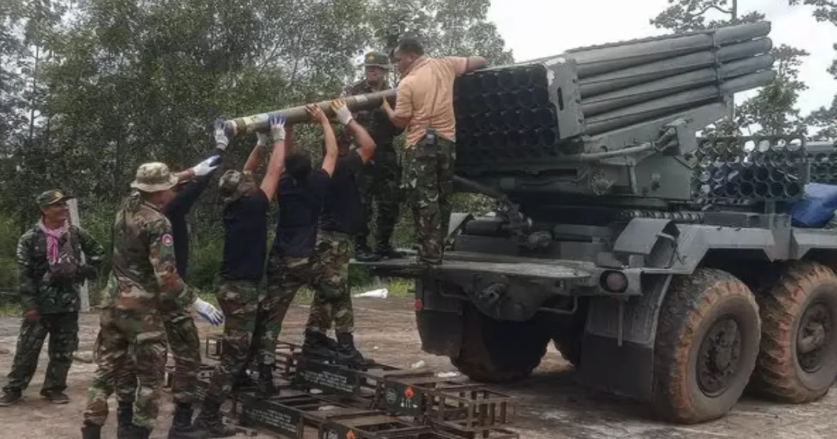 थाईलैंड-कंबोडिया सीमा पर हिंसा भड़की: F-16 हमले, नागरिकों की मौत, सीमा बंद