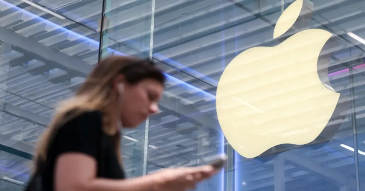 apple-removes-ice-tracking-apps