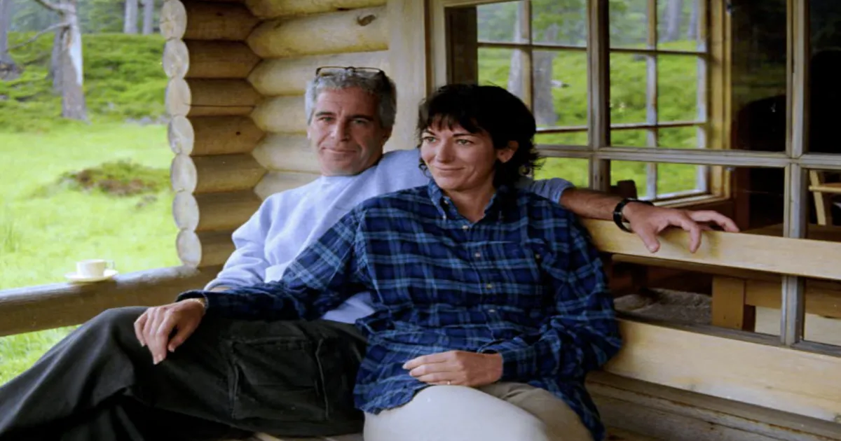 एप्स्टीन फाइलों से खुलासा: घिस्लेन मैक्सवेल ने कैसे नाबालिग लड़कियों को मानसिक जाल में फंसाया