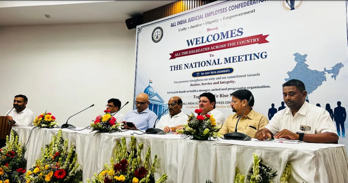लंबित सेवा संबंधी मांगों को लेकर न्यायिक कर्मचारियों का सुप्रीम कोर्ट का रुख करने का फैसला