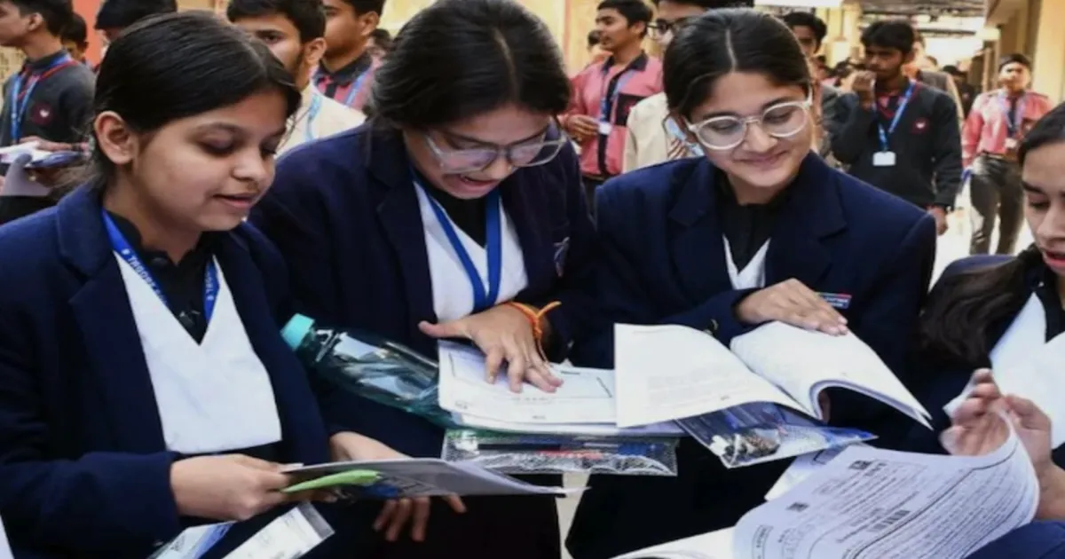 CBSE डेट शीट 2027: कक्षा 10वीं और 12वीं की बोर्ड परीक्षा का टाइमटेबल जल्द, जानें डाउनलोड करने का तरीका