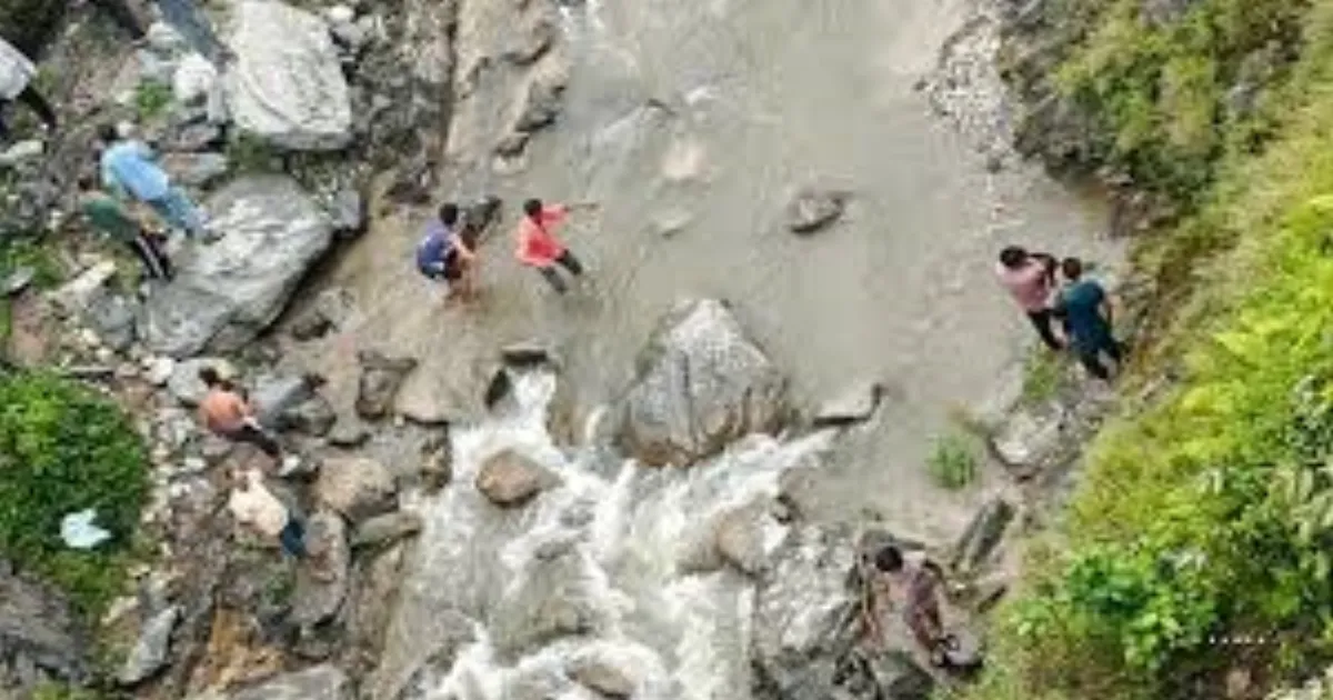 पिथौरागढ़ सड़क हादसे में मृतकों के परिजनों को ₹2 लाख की सहायता देगा उत्तराखंड सरकार: सीएम पुष्कर सिंह धामी